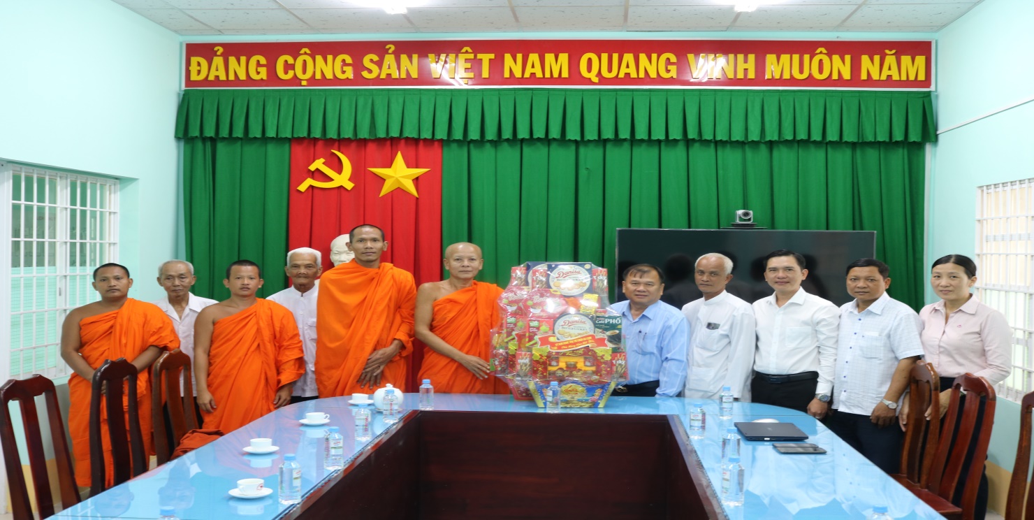 Phát huy Khối đại đoàn kết: Cơ sở Tôn giáo đến thăm, chúc tết đầu xuân