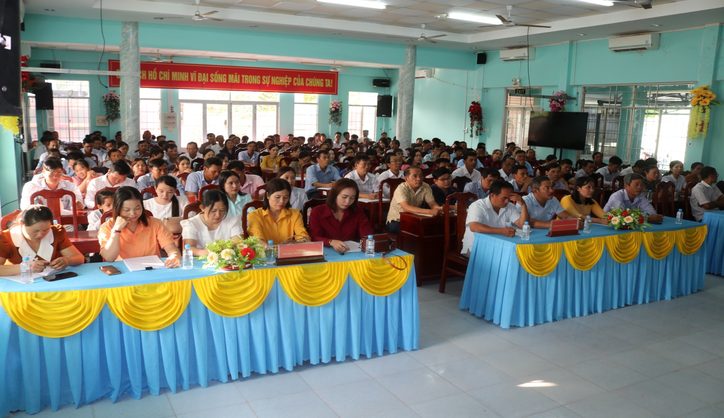 xã Long Hiệp tổ chức học tập, quán triệt nghị quyết đại hội XIV của Đảng